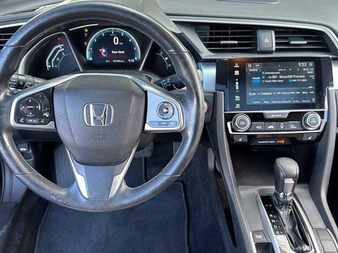 Used 2017 Honda Civic Touring image 12