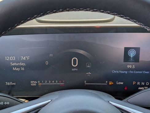 Used 2025 Buick Envision Avenir AWD/4WD image 14