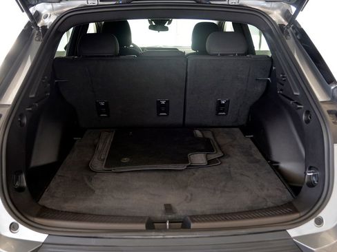 Certified 2025 Chevrolet Equinox EV LT image 29