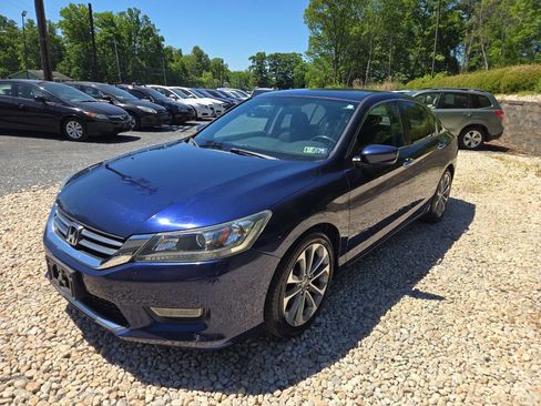 Used 2013 Honda Accord Sport image 3
