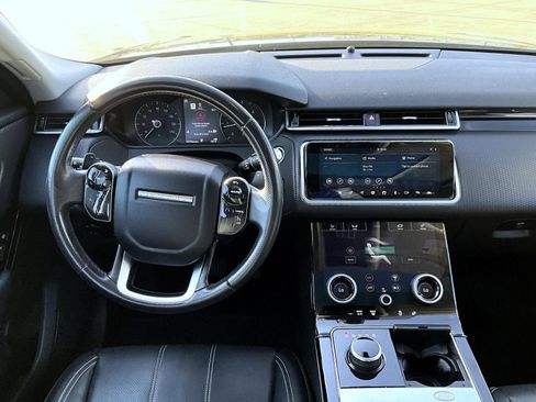 Used 2018 Land Rover Range Rover Velar S image 13