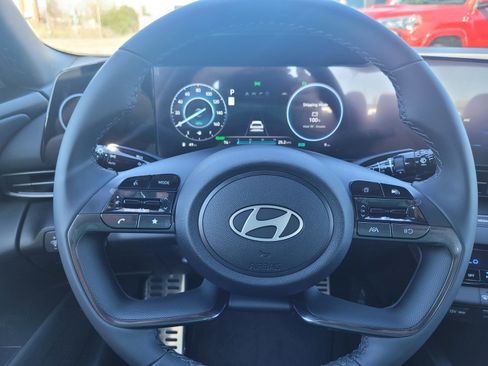 New 2025 Hyundai Elantra SEL image 21