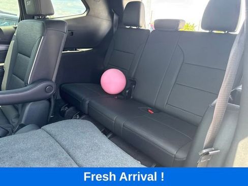 Used 2025 Buick Enclave Sport Touring w/ Power Package FWD image 4