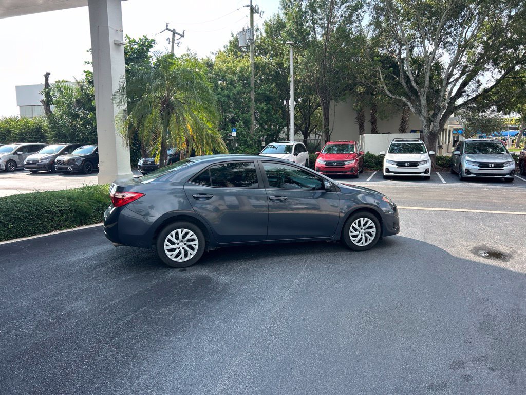 Used 2019 Toyota Corolla LE FWD image 7