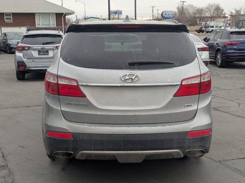 Used 2015 Hyundai Santa Fe GLS image 5
