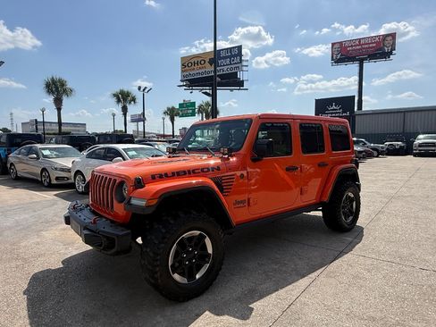 Used 2018 Jeep Wrangler Unlimited Rubicon w/ Dual Top Group AWD/4WD image 8