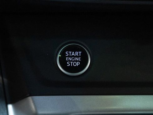 Used 2023 Audi Q3 2.0T Premium w/ Convenience Package image 33