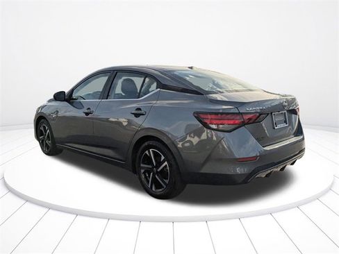 Used 2024 Nissan Sentra SV image 13