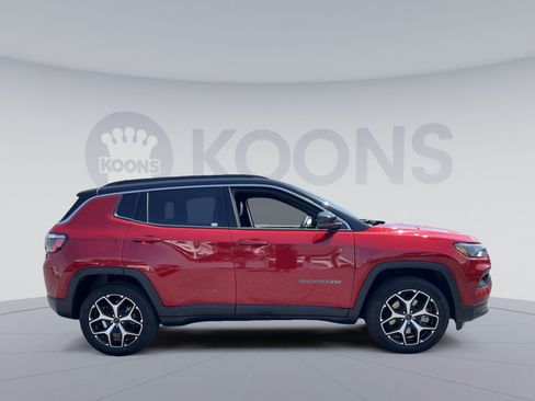 Used 2025 Jeep Compass Limited AWD/4WD image 8