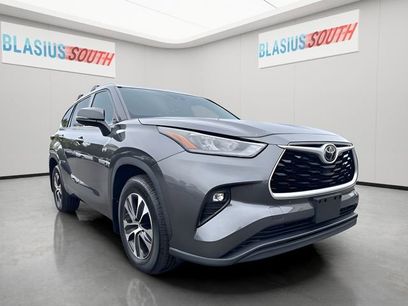 Used 2020 Toyota Highlander XLE