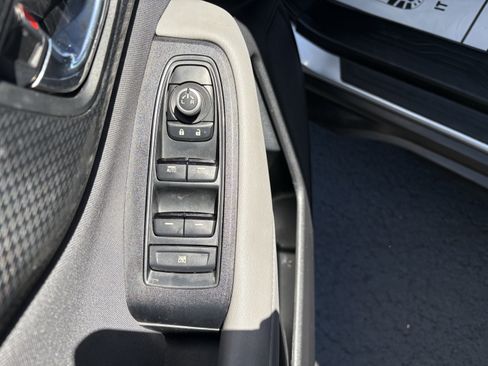 Used 2023 Subaru Outback Premium AWD/4WD image 15
