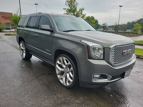 Used 2017 GMC Yukon Denali w/ Open Road Package RWD image 2