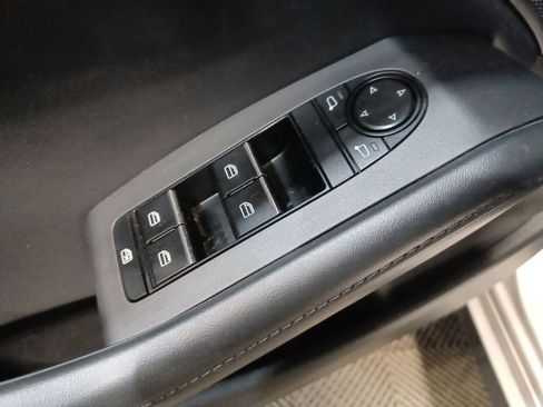 Used 2023 MAZDA MAZDA3 s image 15