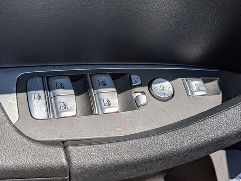 Used 2022 BMW X3 xDrive30i w/ Convenience Package image 14