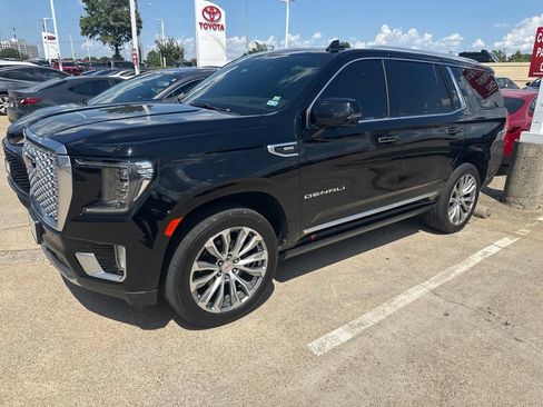 Used 2021 GMC Yukon Denali w/ Denali Ultimate Package AWD/4WD image 1