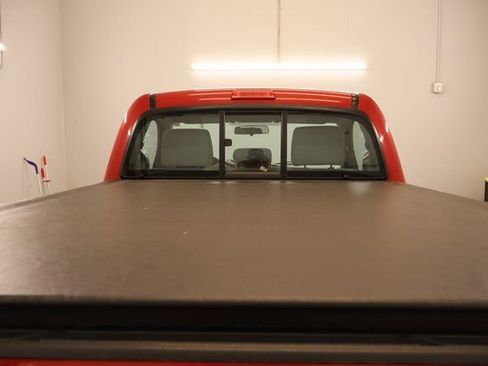 Used 2014 Toyota Tacoma 2WD Regular Cab image 23