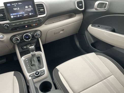 New 2026 Hyundai Venue SEL image 21