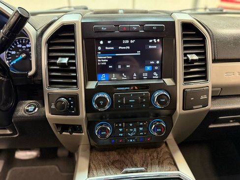 Used 2019 Ford F250 Lariat image 33