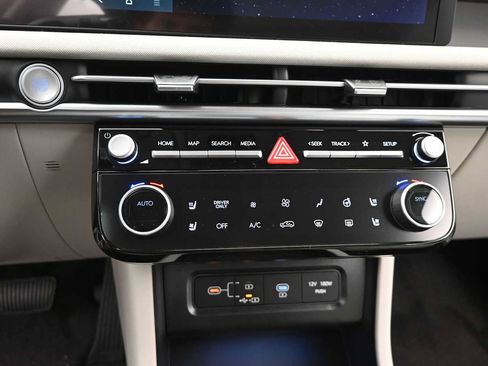 New 2026 Hyundai Tucson Limited AWD/4WD image 19