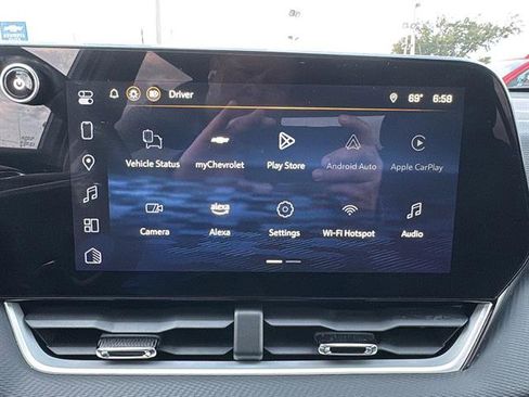 Used 2025 Chevrolet Equinox LT image 19