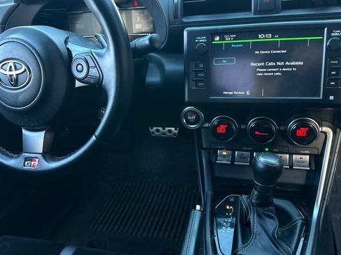 Used 2022 Toyota GR86 Premium image 14