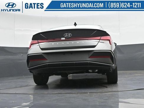 New 2026 Hyundai Elantra Sport FWD image 30
