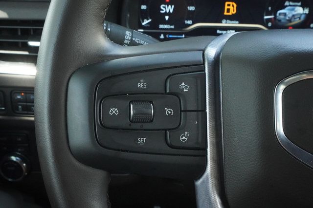 Used 2024 GMC Yukon XL SLT w/ SLT Premium Package AWD/4WD image 14