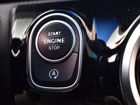 Used 2019 Mercedes-Benz A 220 4MATIC image 27