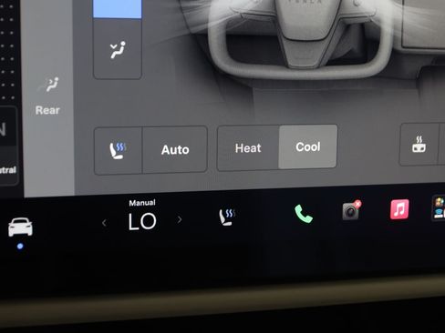 Used 2023 Tesla Model X AWD/4WD image 8