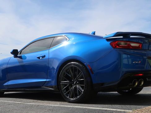Used 2018 Chevrolet Camaro ZL1 image 13