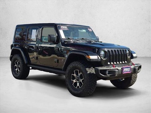 Used 2019 Jeep Wrangler Unlimited Rubicon w/ Dual Top Group AWD/4WD image 11