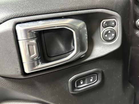 Used 2025 Jeep Wrangler Unlimited Sport S 4xe w/ Convenience Group AWD/4WD image 20