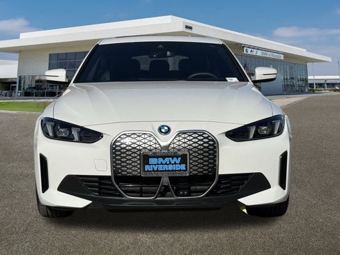 Used 2025 BMW i4 eDrive40 image 3