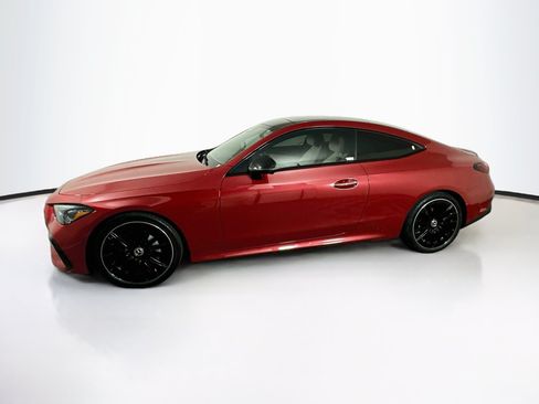Used 2024 Mercedes-Benz CLE 300 4MATIC Coupe image 4