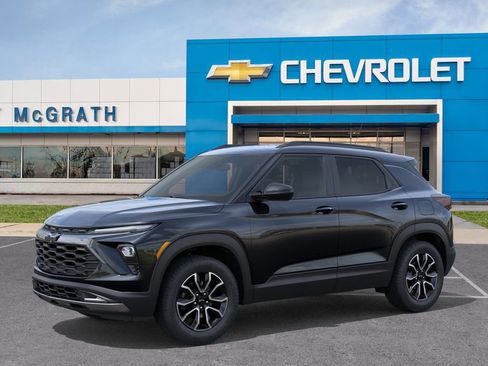 New 2026 Chevrolet TrailBlazer ACTIV AWD/4WD image 2