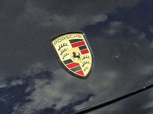 Used 2019 Porsche Cayenne AWD/4WD image 32