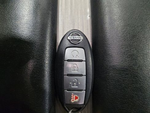 Used 2018 Nissan Murano SV AWD/4WD image 32