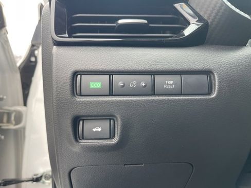 Used 2023 Nissan Sentra SV image 20