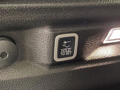 Used 2021 Jeep Grand Cherokee L Limited image 15