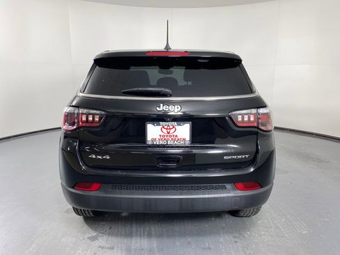 Used 2022 Jeep Compass Sport image 5