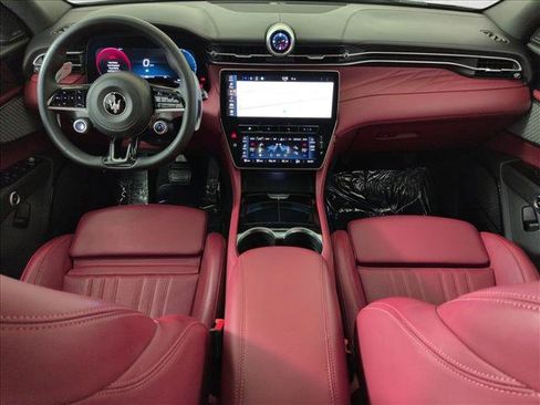 Used 2023 Maserati Grecale Modena image 19