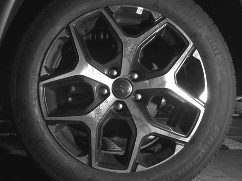 Used 2025 Jeep Compass Limited image 14