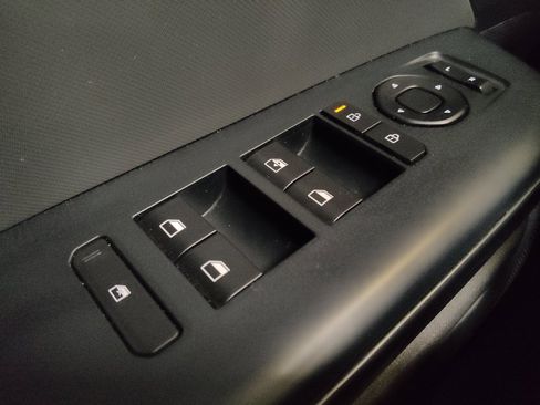 Used 2025 Kia K4 FWD image 27