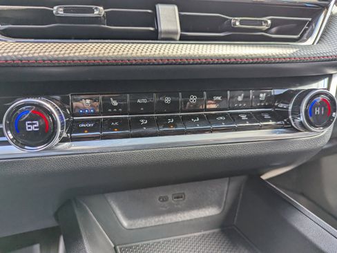 Certified 2026 Chevrolet Equinox RS w/ Convenience Package III image 27