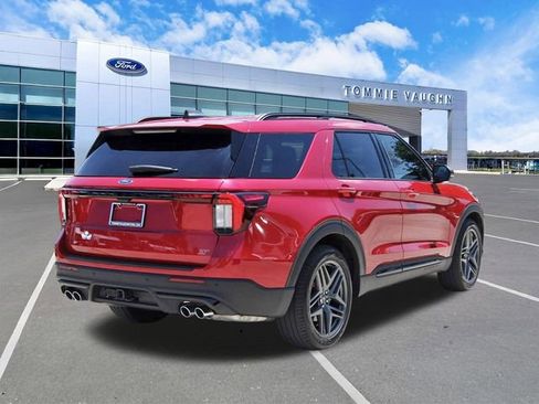 Used 2025 Ford Explorer ST w/ Sun And Sound Package AWD/4WD image 4