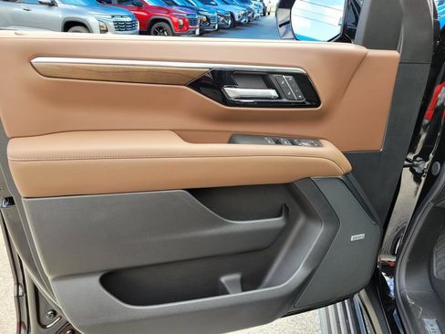 New 2026 Chevrolet Tahoe High Country RWD image 13