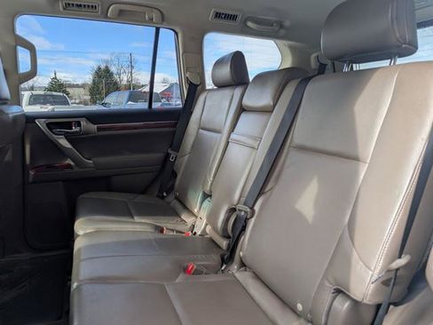 Used 2013 Lexus GX 460 image 16