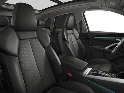 Certified 2025 Audi Q5 Prestige AWD/4WD image 5