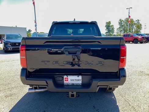 New 2025 Toyota Tacoma TRD Sport image 6
