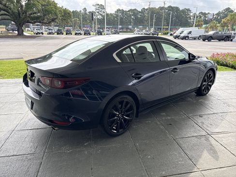 Used 2024 MAZDA MAZDA3 s FWD image 11